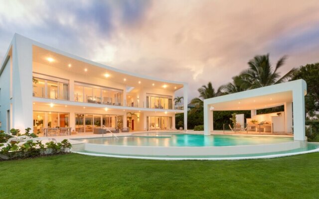 Luxury 5-room Modern Villa With Movie Theater at Exclusive Punta Cana Golf and Beach Resort