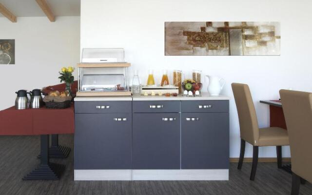 HOTEL NEW IN - Ingolstadt - Gaimersheim