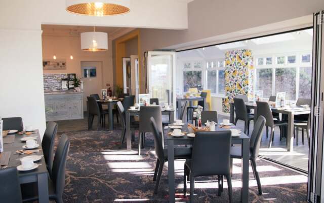 Hideaway At Thornleigh Hotel