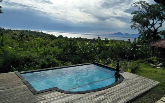 Sunset Hill Lembongan