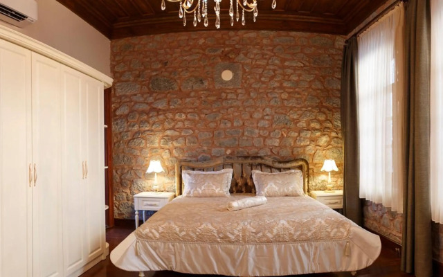 Verula City Luxury Villa