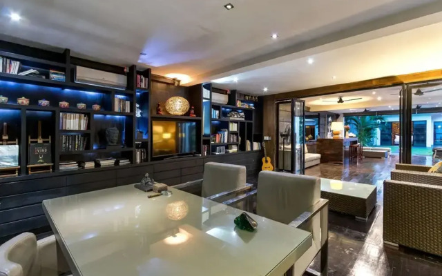 Beautiful Villa With Private Pool, Bali Villa 2001