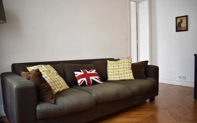 1 Bedroom Flat In Le Marais