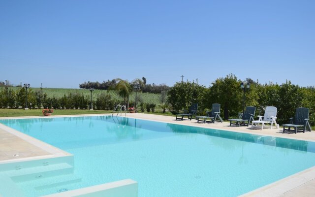 Luxurious Holiday Home With Swimming Pool In Syracuse Italy