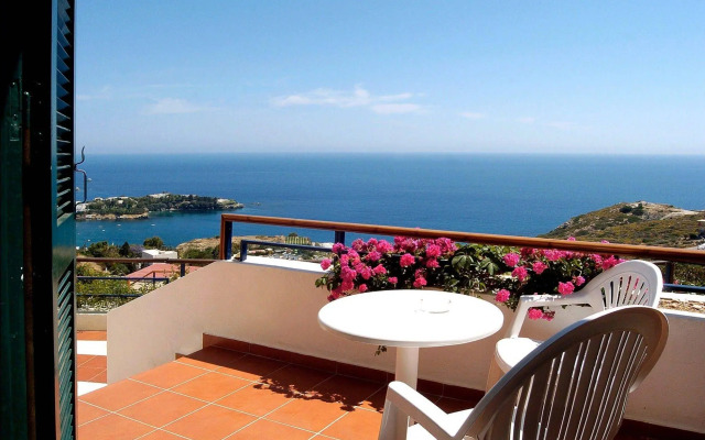 Pela Mare Hotel