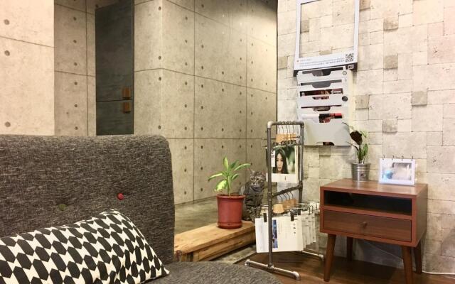 Lucky One Hostel
