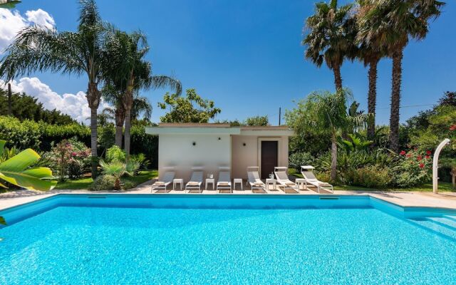 3111 Villa Carra by Perle di Puglia