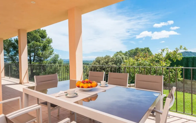 Talaiot 25 in Inca With 4 Bedrooms and 3 Bathrooms