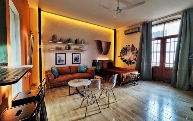 Golden Studio By Paradox