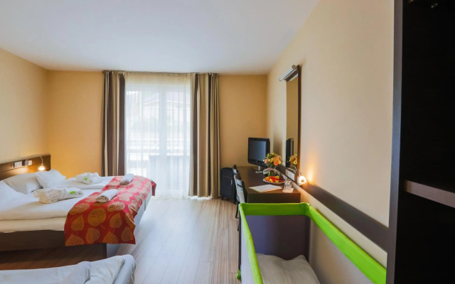 CE Plaza Hotel