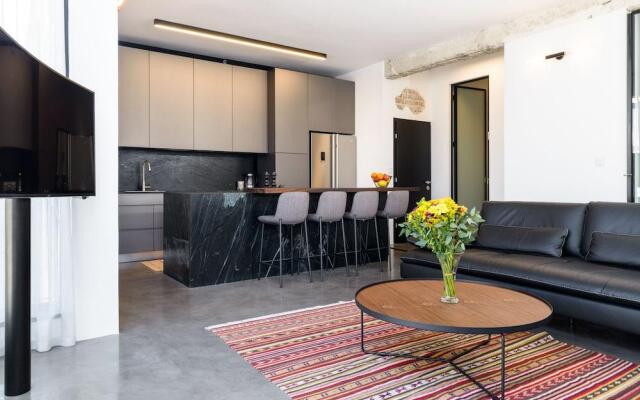 Luxury 2BR apartment Basel Area