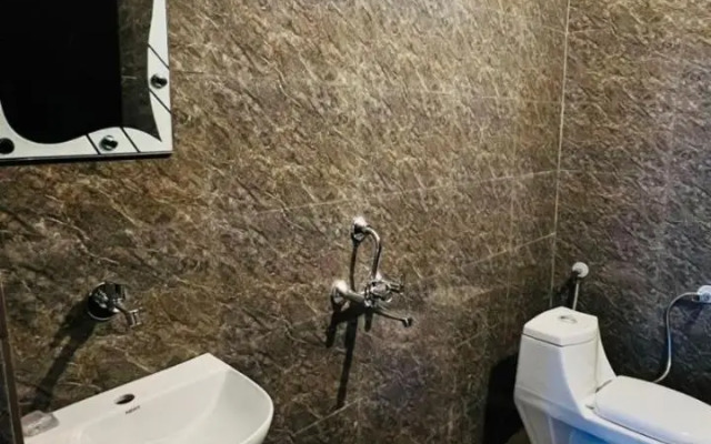 Suri Guest House