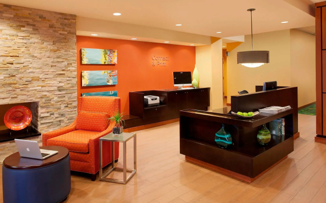 Fairfield Inn & Suites by Marriott Toronto Mississauga