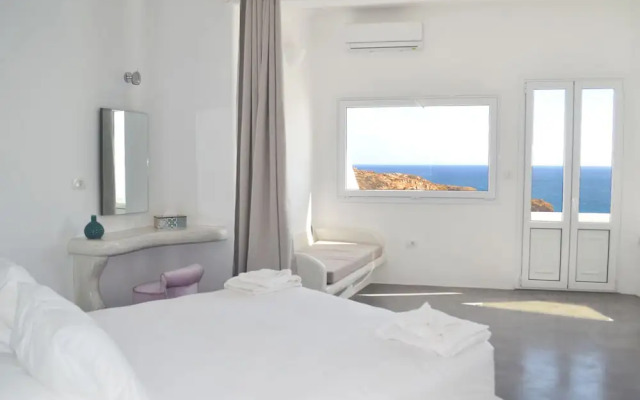 Golden Beach Resort Anafi