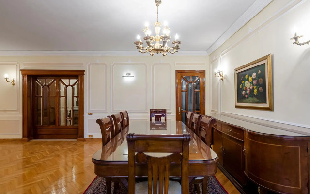 VESTA  - Luxury APT - 2BR - Merryland