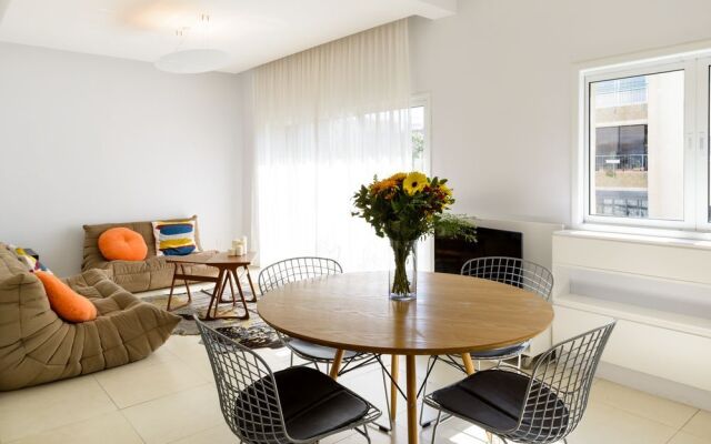 Relax & Sunny near Beach by FeelHome