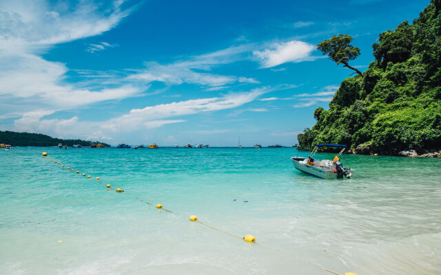 Phi Phi Cliff Beach Resort