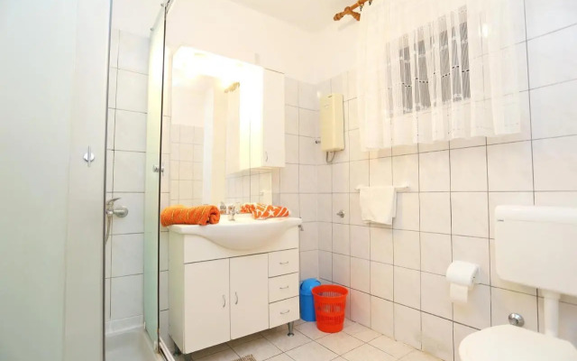 Apartments by the sea Okrug Gornji, Ciovo - 1069