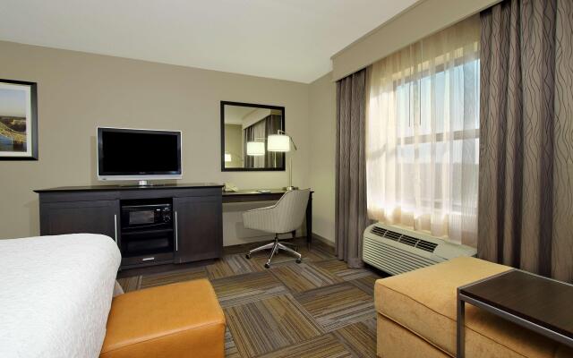Hampton Inn & Suites Florence-Downtown