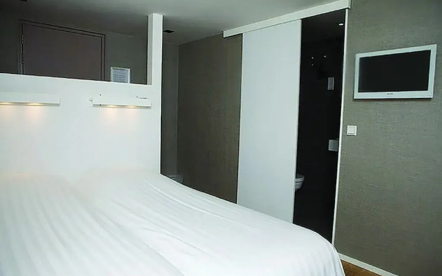 little AMSTEL HouseBoat