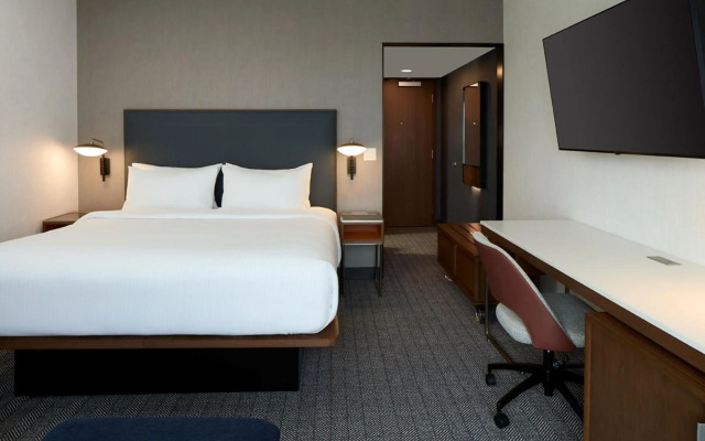 Courtyard Montreal Laval