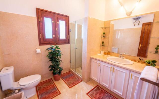 Charming Lagoon Villa Egyptian Style -Sabina 117