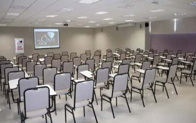 Ônix Inn Hotel
