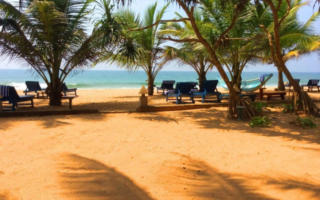 Oasey Beach Hotel