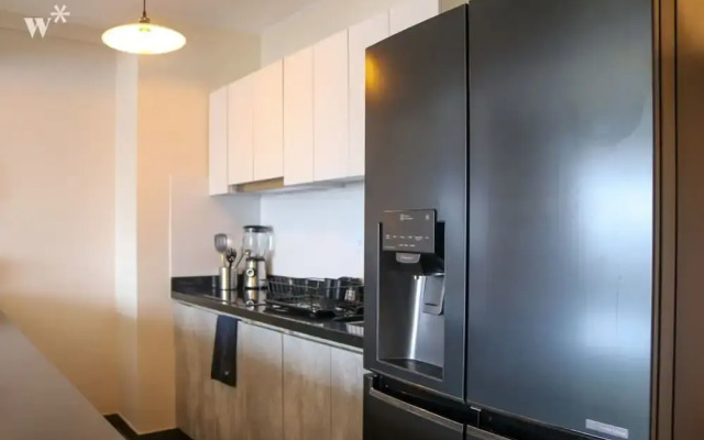 w Outstanding 2BR Duplex With AC in San Isidro