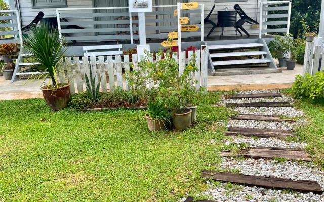 Tok Abah Cottage