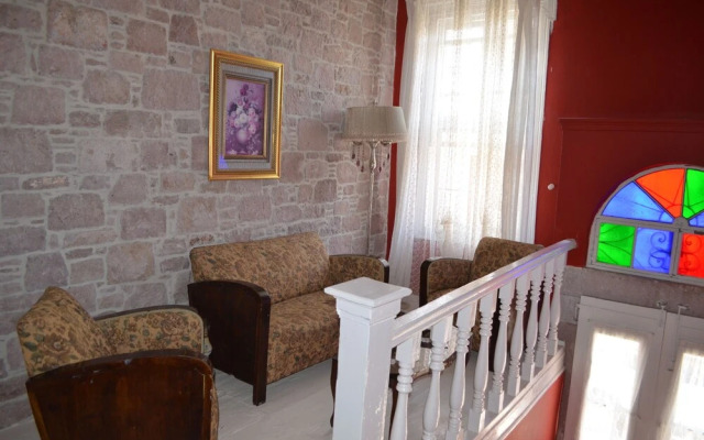 Cunda Adali Butik pansiyon