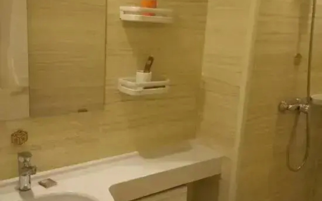 Qijia 365 Chain Hotel (Shijiazhuang West 3rd Ring Road Branch)