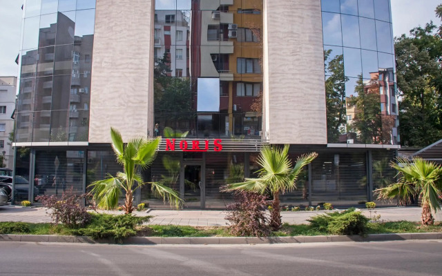 Hotel Noris