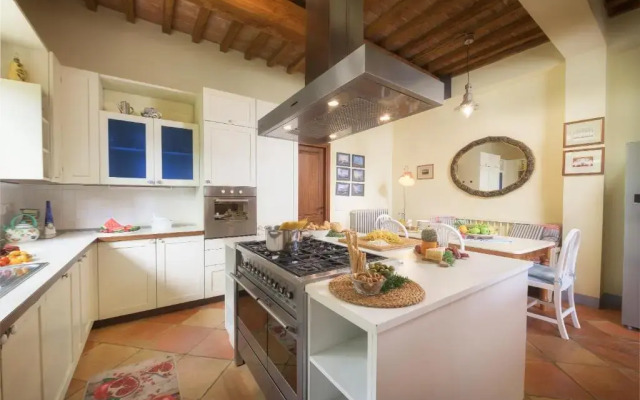 PIANARINA 10&2, Emma Villas