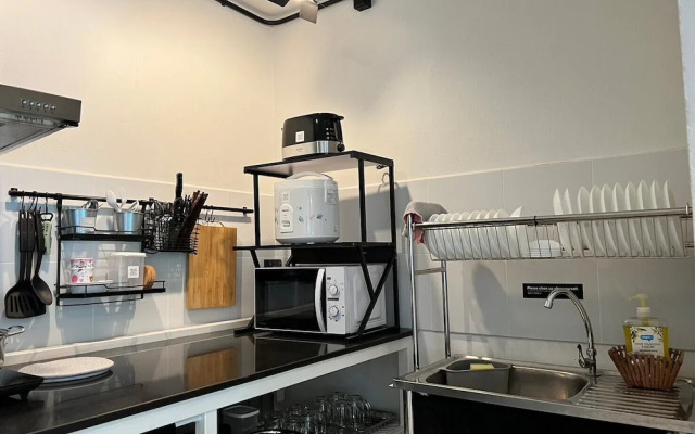 MINI-ME HUBS - Charm Suites in Old City