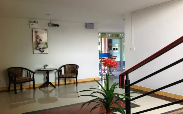 Siri Sothorn Apartment