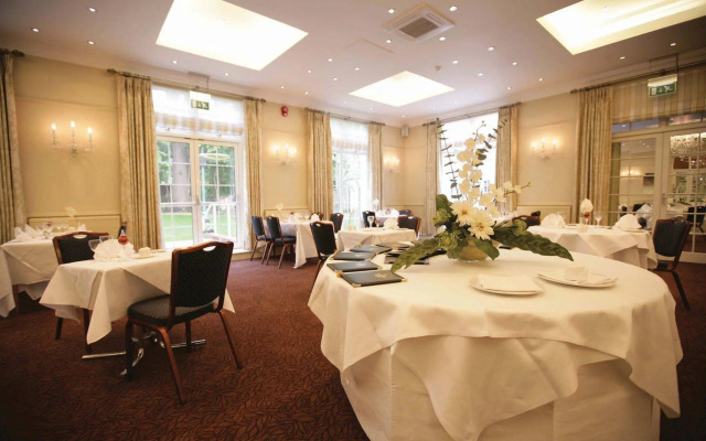 Forest Lodge