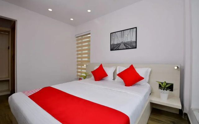 OYO Townhouse 539 Transit Express