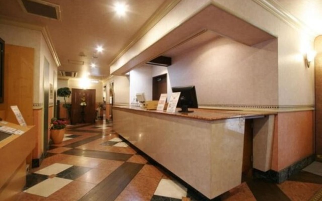 Hotel Com - Adults Only