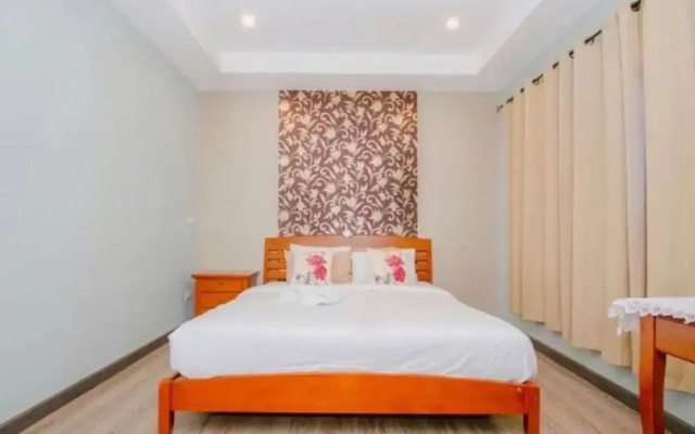Karnie Cheer Pool Villa & Resort Pattaya
