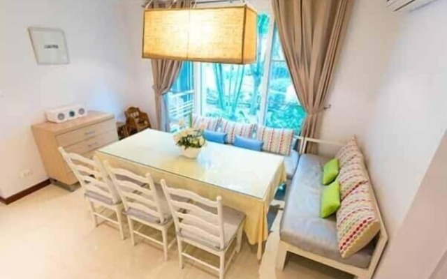 Baan San Ploen Condominium by Renvio