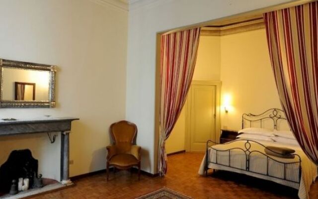 Antica Dimora B&B in Historic Residence