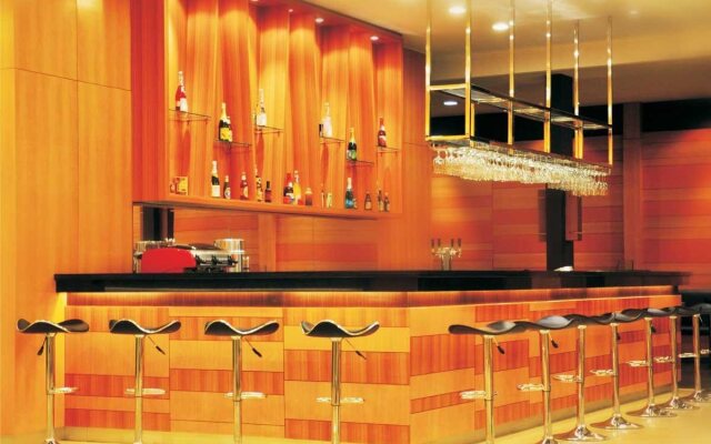 Oasis Siliwangi Sport Hotel