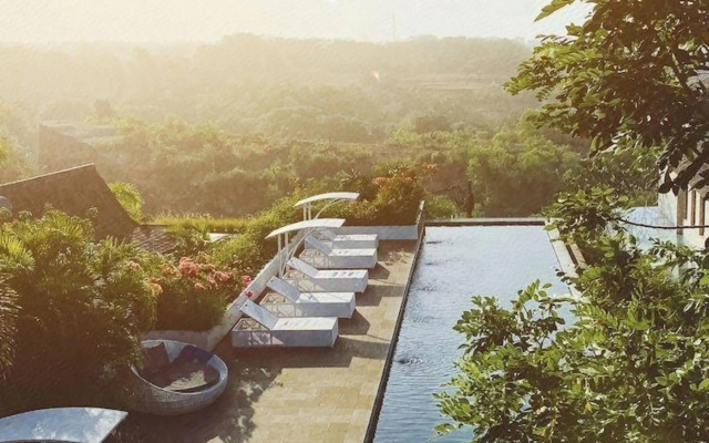 Salty Breeze Bali