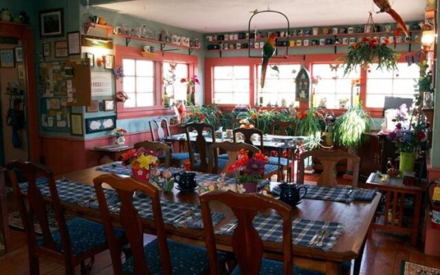 Simmons Homestead Inn