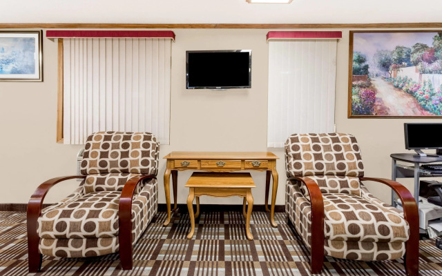 Super 8 by Wyndham Lexington