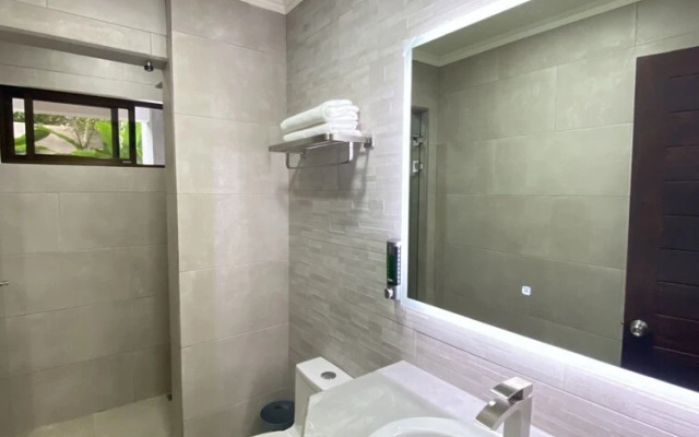 Hotel Naoz