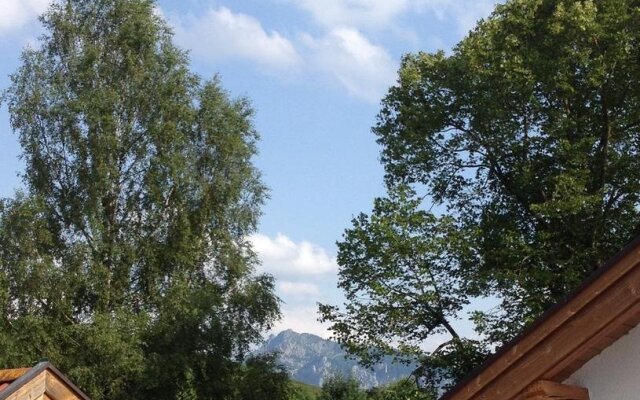 Dreimäderlhaus Rieden