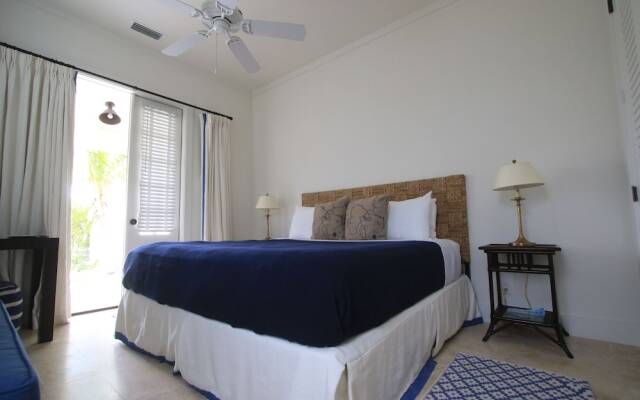 The Sandpiper Inn & Cottages