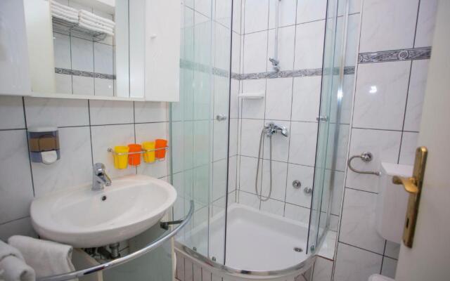 Apartments Ankora